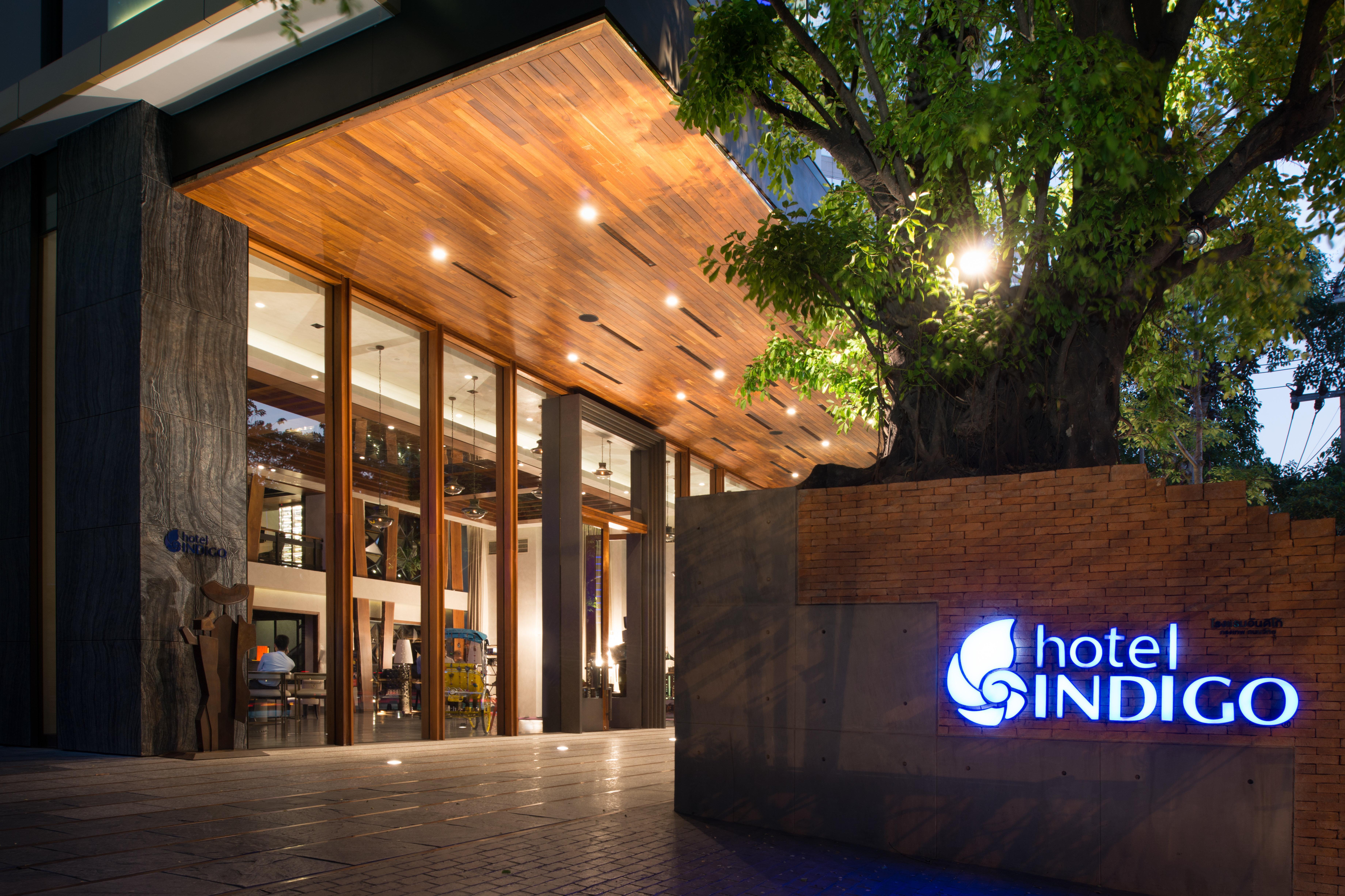 Hotel Indigo Bangkok Wireless Road By Ihg Екстериор снимка Indigo Hotel