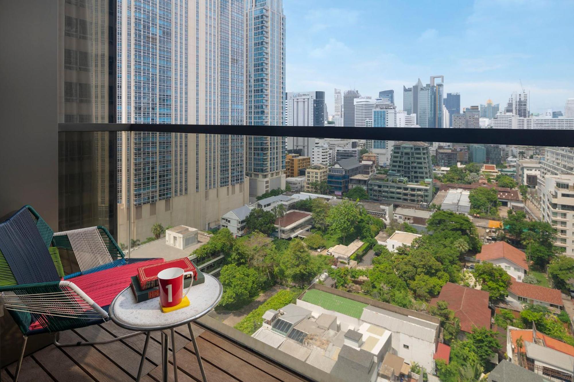 Hotel Indigo Bangkok Wireless Road By Ihg Екстериор снимка